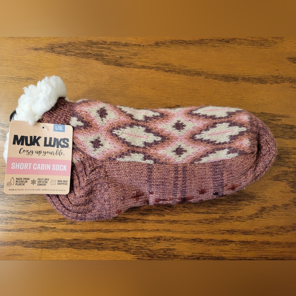 Muk Luks Pink and White Patterned Cozy Cabin Socks